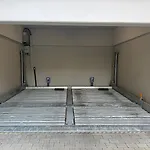 Modern Luxury Parking شقة