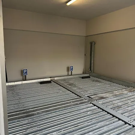 Appartement Day Young Life 120qm 4 Bedrooms & 2 Parking & Neurenberg